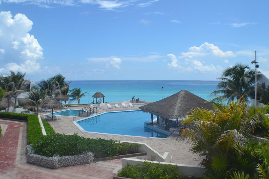 Brisas 10 Beachside Suites Cancun Luaran gambar