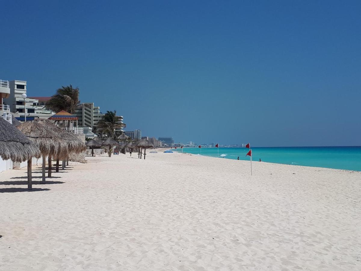 Brisas 10 Beachside Suites Cancun Luaran gambar