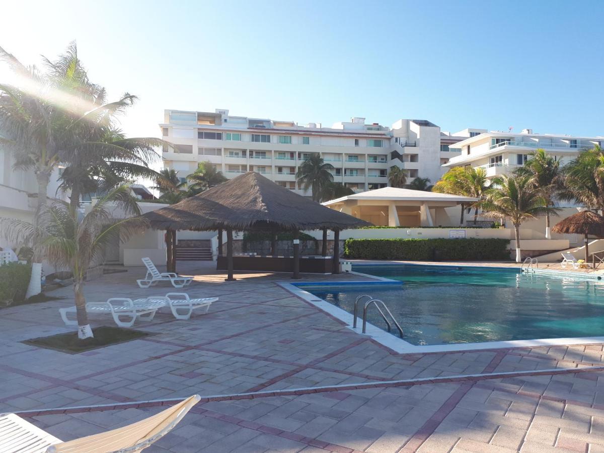 Brisas 10 Beachside Suites Cancun Luaran gambar
